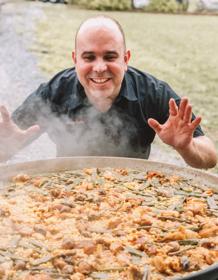 Imagen secundaria 2 - Restaurante Xiquet | Dénia | Danny Lledó: «Entrené mucho para ir a Sueca al concurso de paellas»