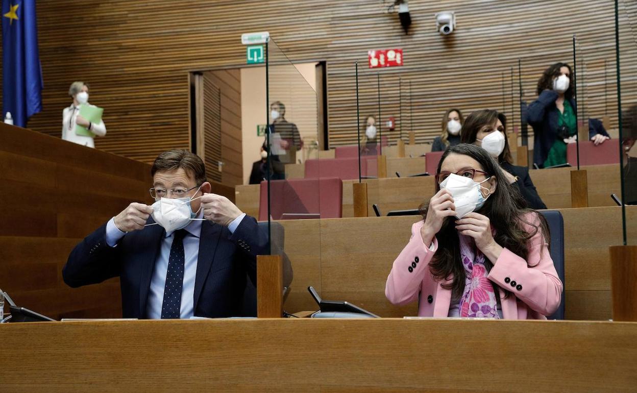 El presidente de la Generalitat, Ximo Puig, y la vicepresidenta, Mónica Oltra 