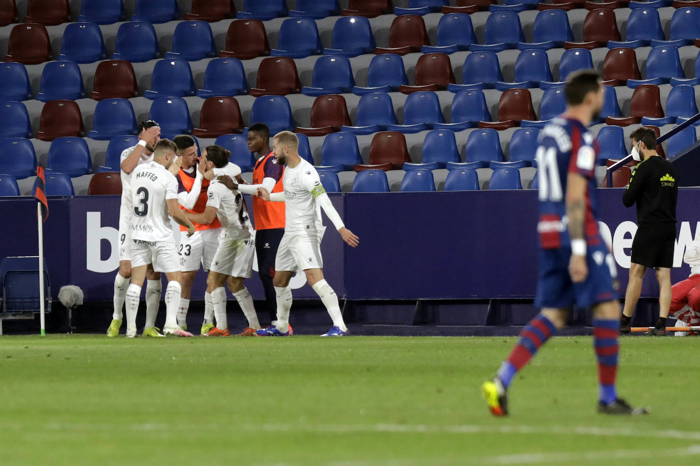 Fotos: Las mejores imágenes del Levante UD-SD Huesca