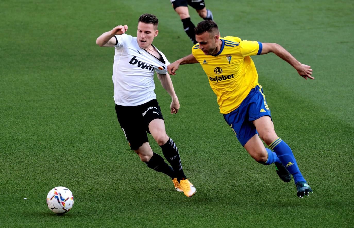 Fotos: Las mejores imágenes del Cádiz CF-Valencia CF