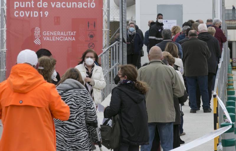 La incidencia acumulada por coronavirus baja en la Comunitat: Así está en todos los municipios