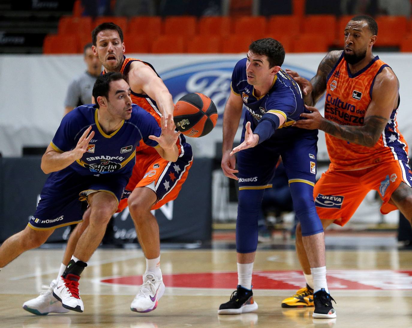 Fotos: Las mejores imágenes del Valencia Basket-Obradoiro