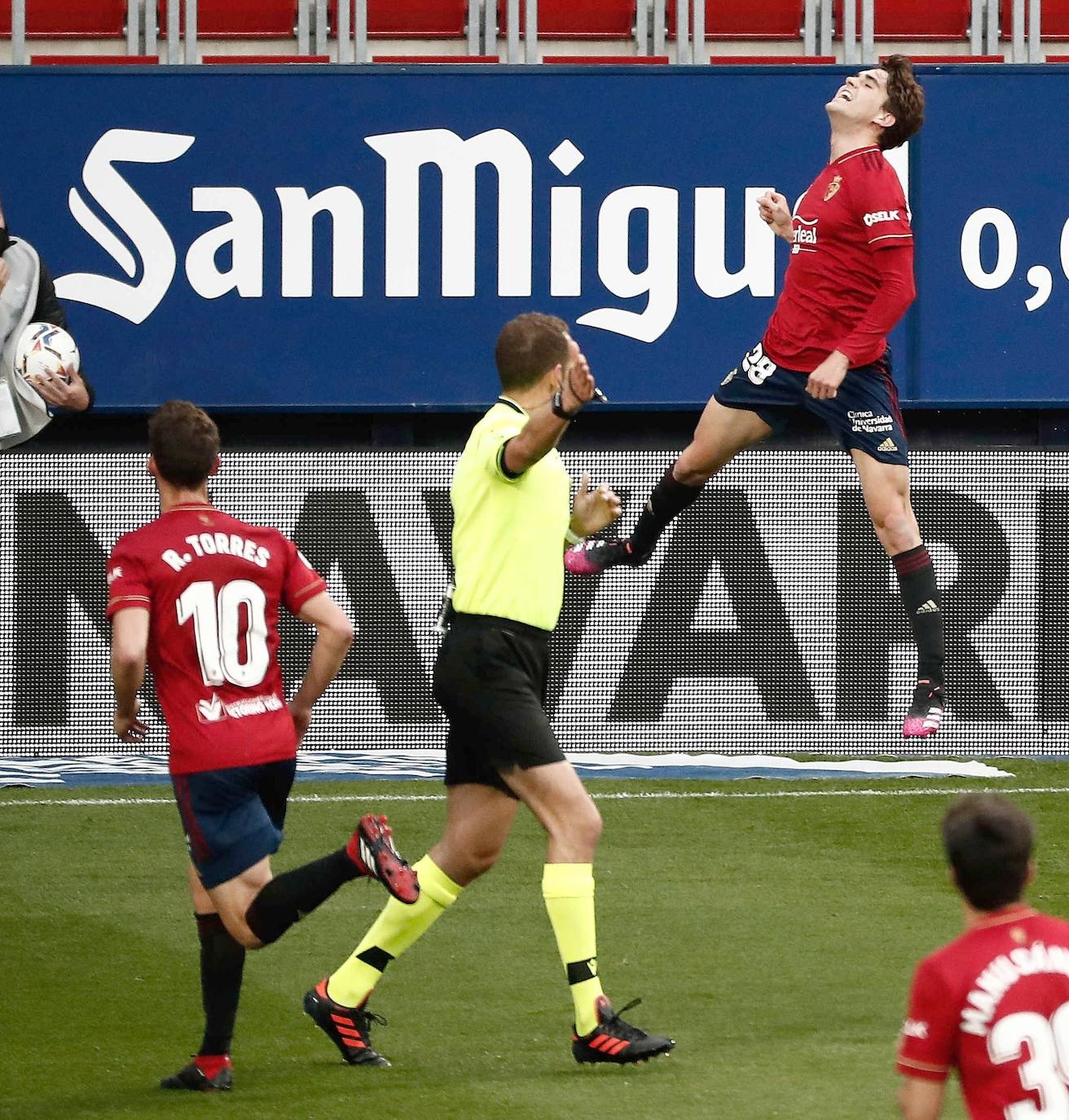 Fotos: Las mejores imágenes del Osasuna-Valencia CF