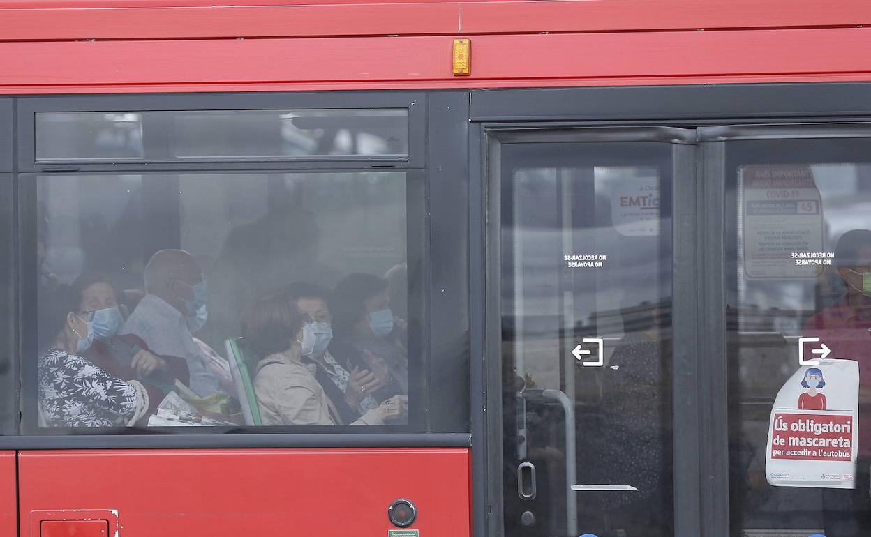 Un autobús de Valencia, en una imagen de archivo