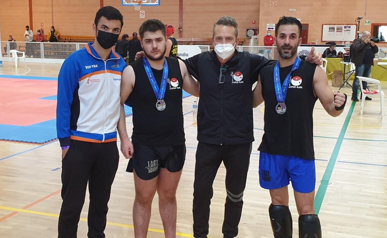 los deportistas del Club de Almussafes que participaron en  el autonómico de Gandia. 