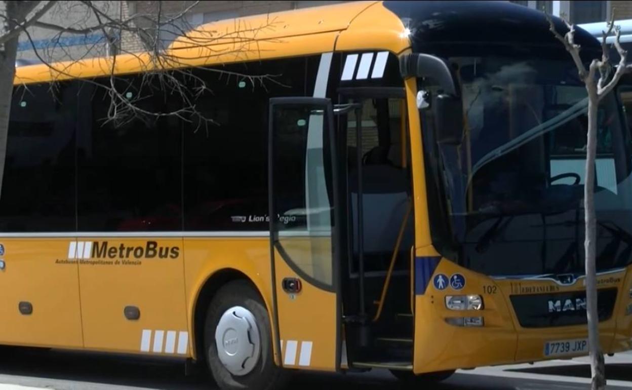 Un autobús en l'Eliana. 