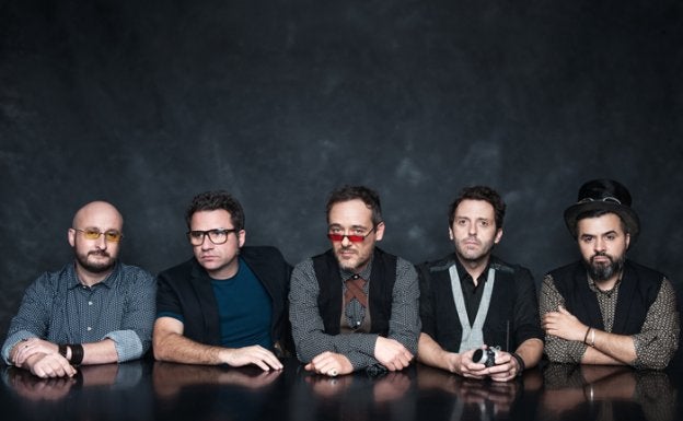 Love of Lesbian actuará en el ciclo 'Nits al Carme'.