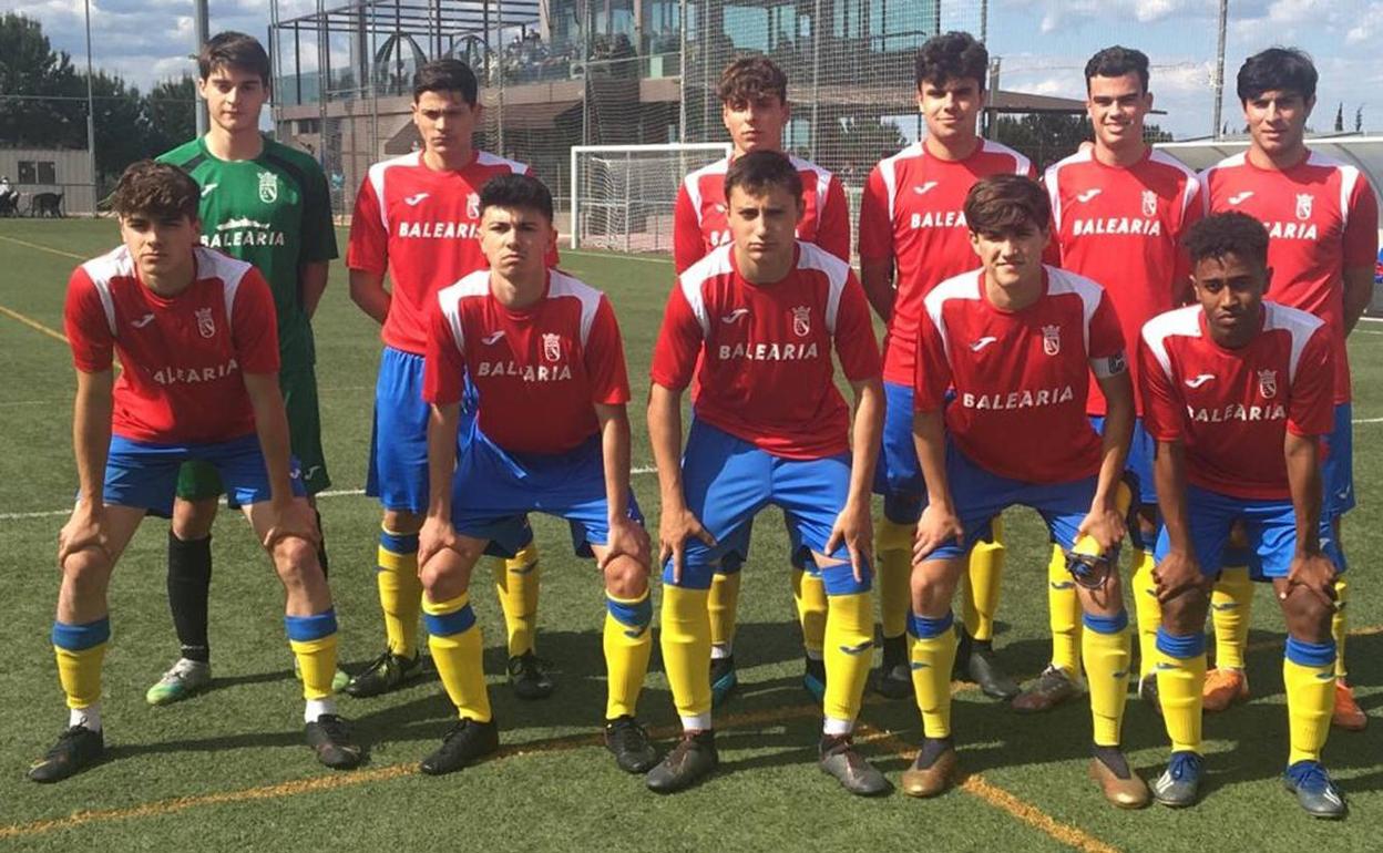 El once juvenil del CD Dénia.