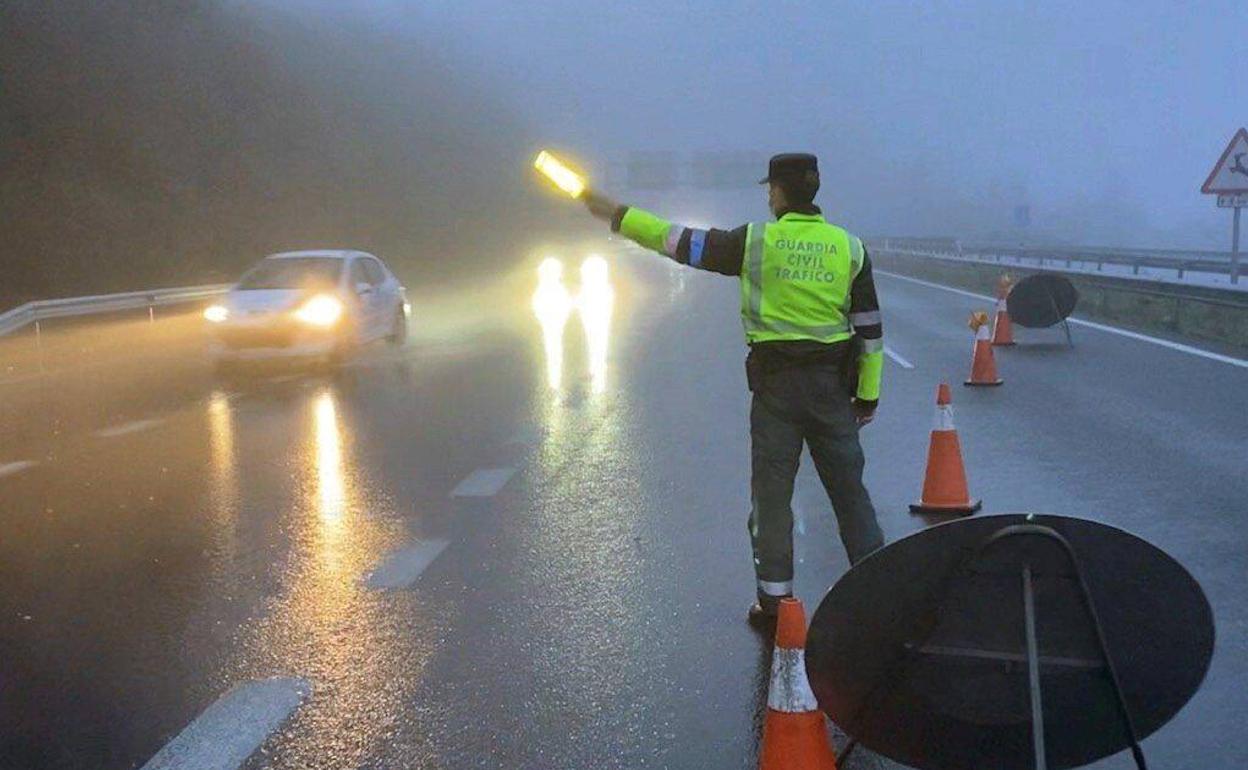 Un agente de la Guardia Civil, en una imagen de archivo