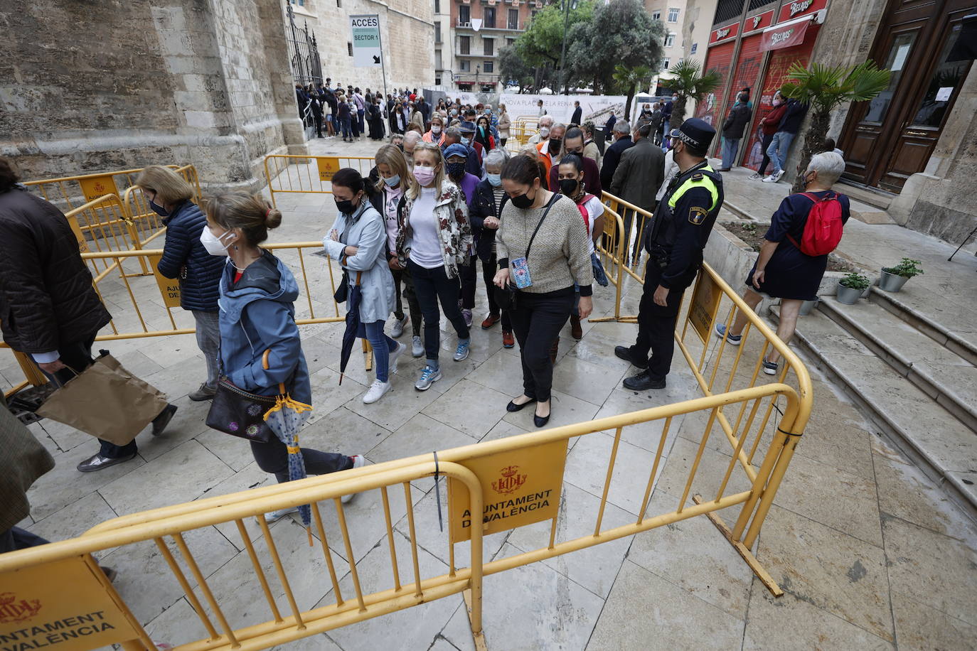 Missa d'Infants y traslado de la Virgen en Valencia