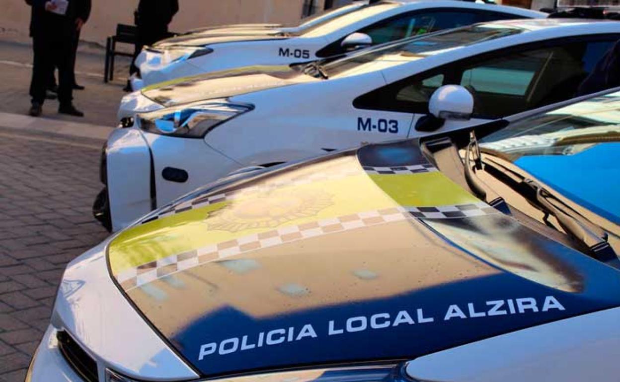 La Policía Local de Alzira intensifica sus acciones el fin de semana. 