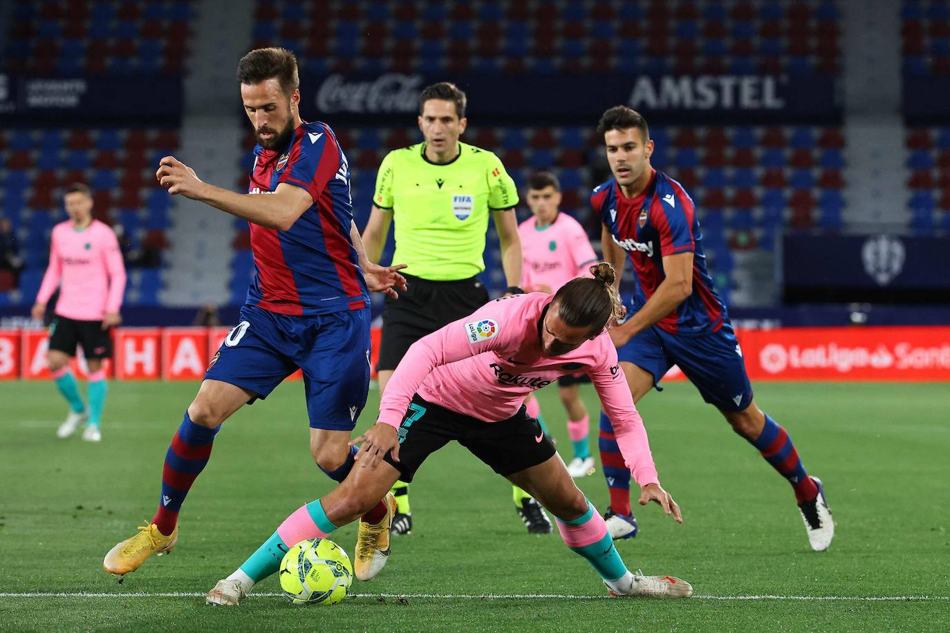 Fotos: Las mejores imágenes del Levante UD-FC Barcelona