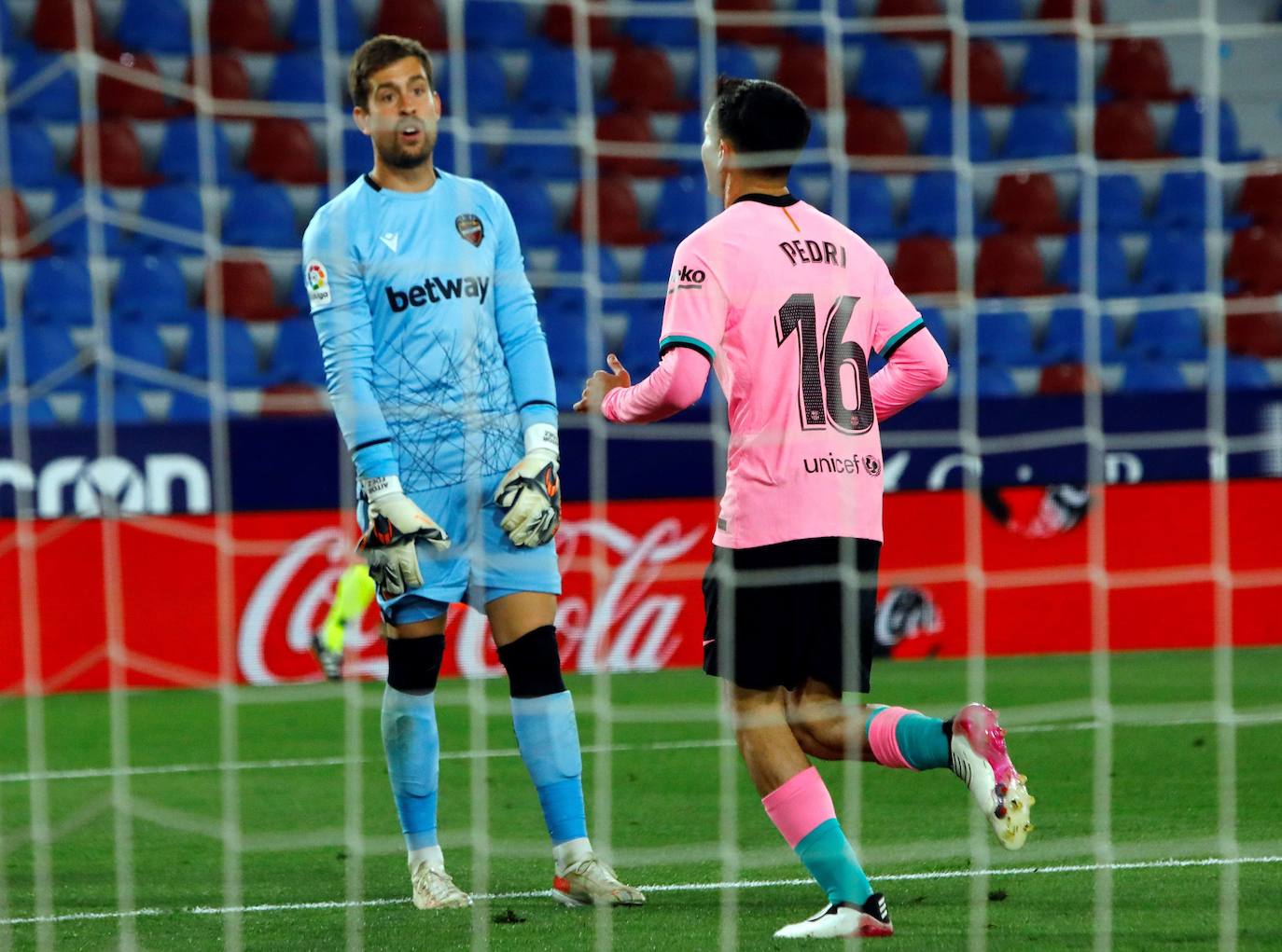 Fotos: Las mejores imágenes del Levante UD-FC Barcelona