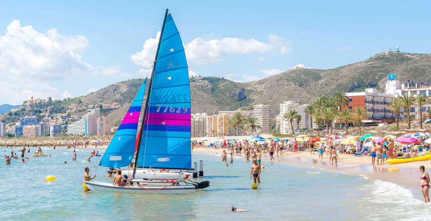 La playa de Cap Blanc en Cullera.