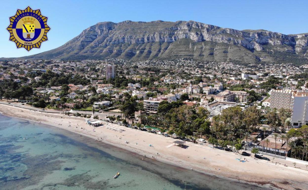 Vista desde un dron del litoral de Dénia durante el fin de semana. 