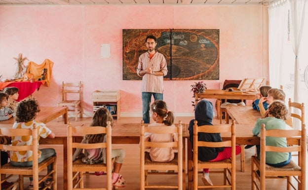 Foto de archivo de un aula de la Escuela Waldorf Valencia. 