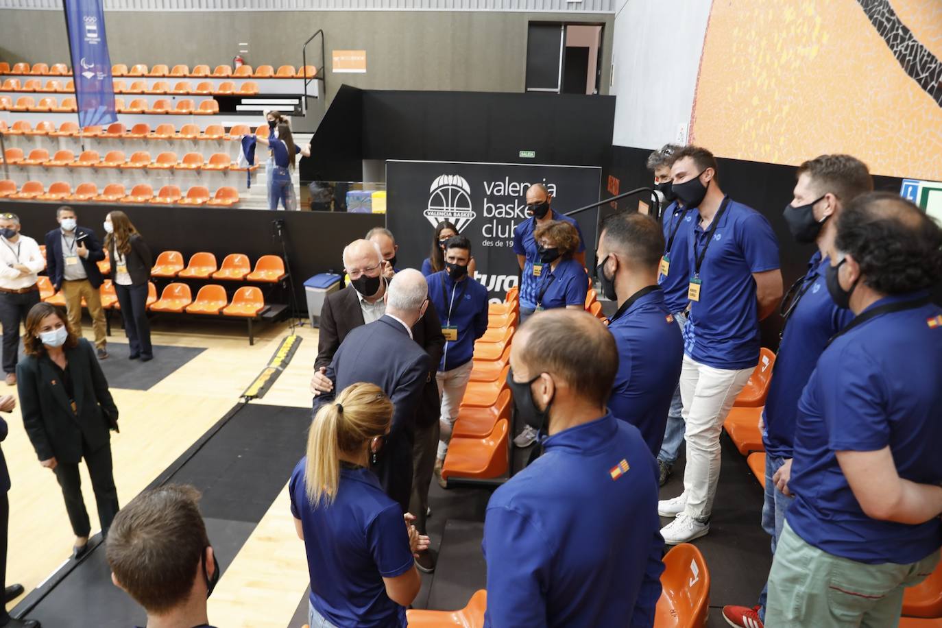 El Proyecto FER, la iniciativa impulsada por Juan Roig, ha batido un nuevo récord y pasa a contar con 150 competidores tal y como ha informado en un acto celebrado en L'Alqueria del Basket. De ellos, 36 estarán en los Juegos Olímpicos de Tokio. El desafío de alcanzar los 50 representantes sigue vivo para la cita de París en 2024. 