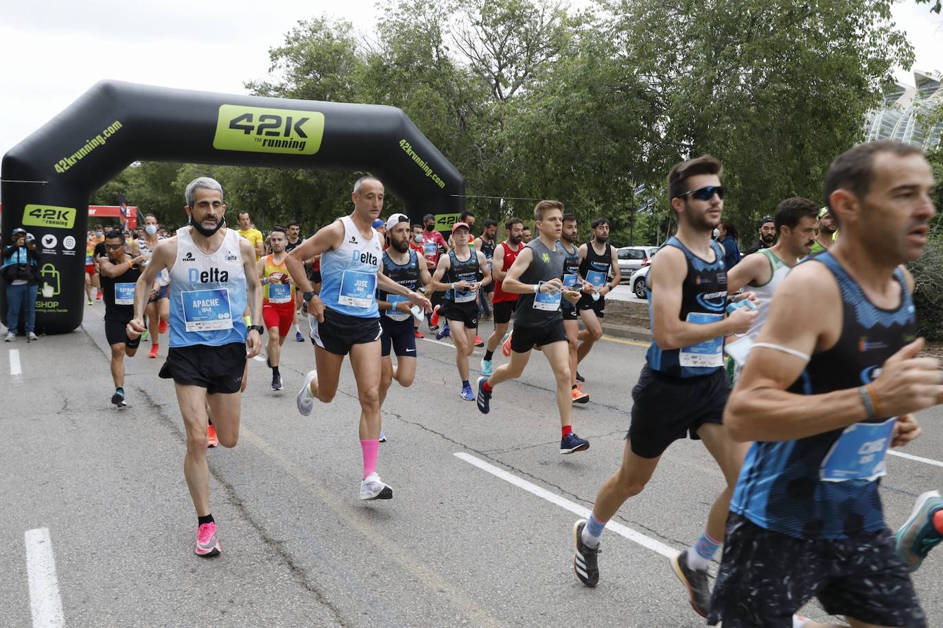 El atletismo popular retoma el pulso en Valencia con la segunda carrera celebrada en la ciudad. Los corredores se han lanzado a la calle con ganas e ilusión después de más de un año sin poder participar en este tipo de competiciones. 