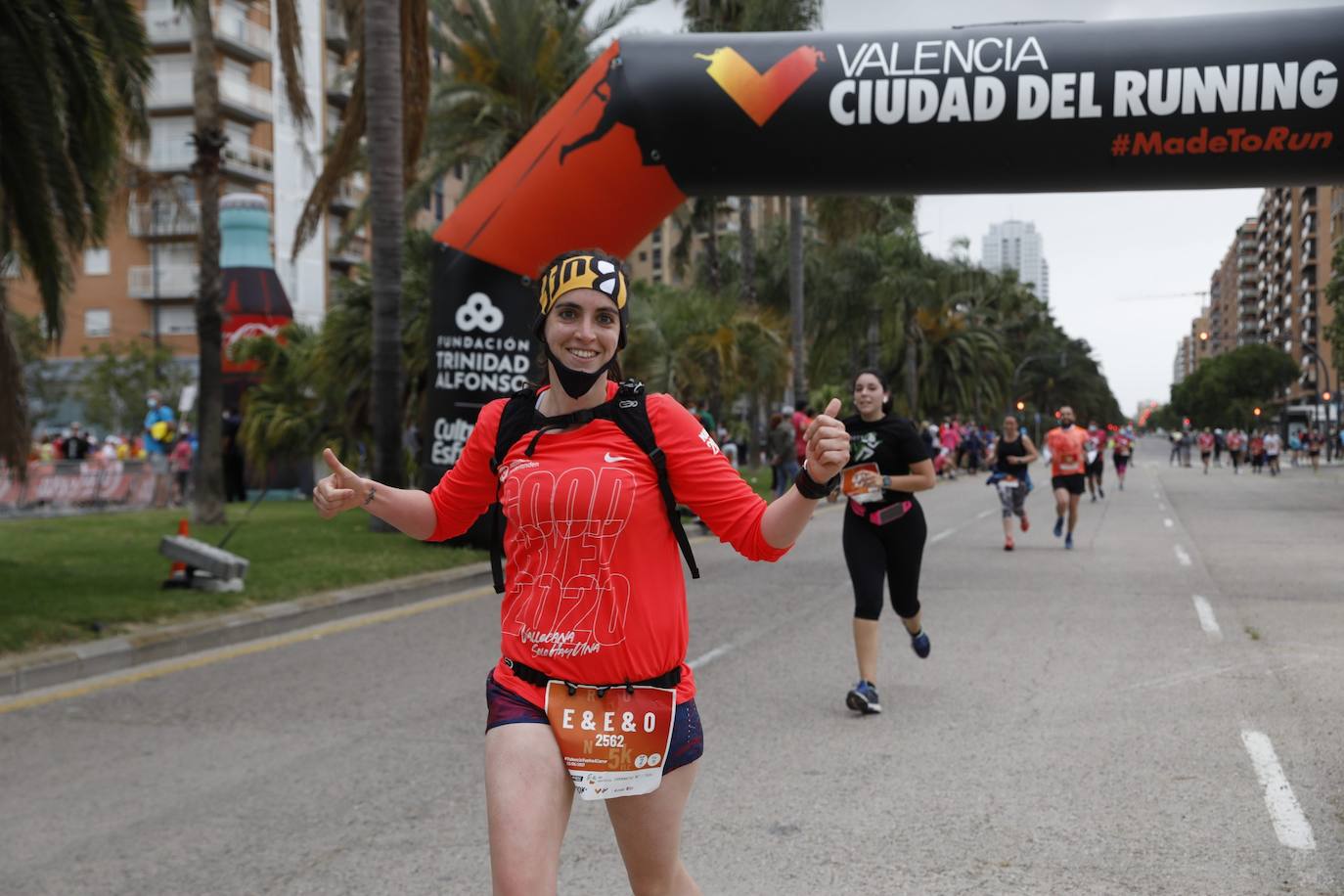 El atletismo popular retoma el pulso en Valencia con la segunda carrera celebrada en la ciudad. Los corredores se han lanzado a la calle con ganas e ilusión después de más de un año sin poder participar en este tipo de competiciones. 