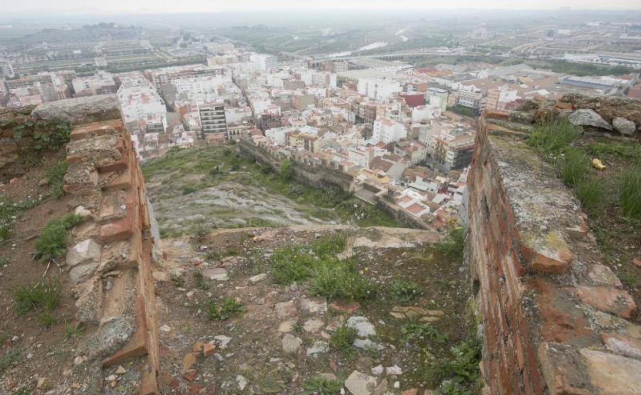 Vista aérea de Sagunto desde el castillo. 