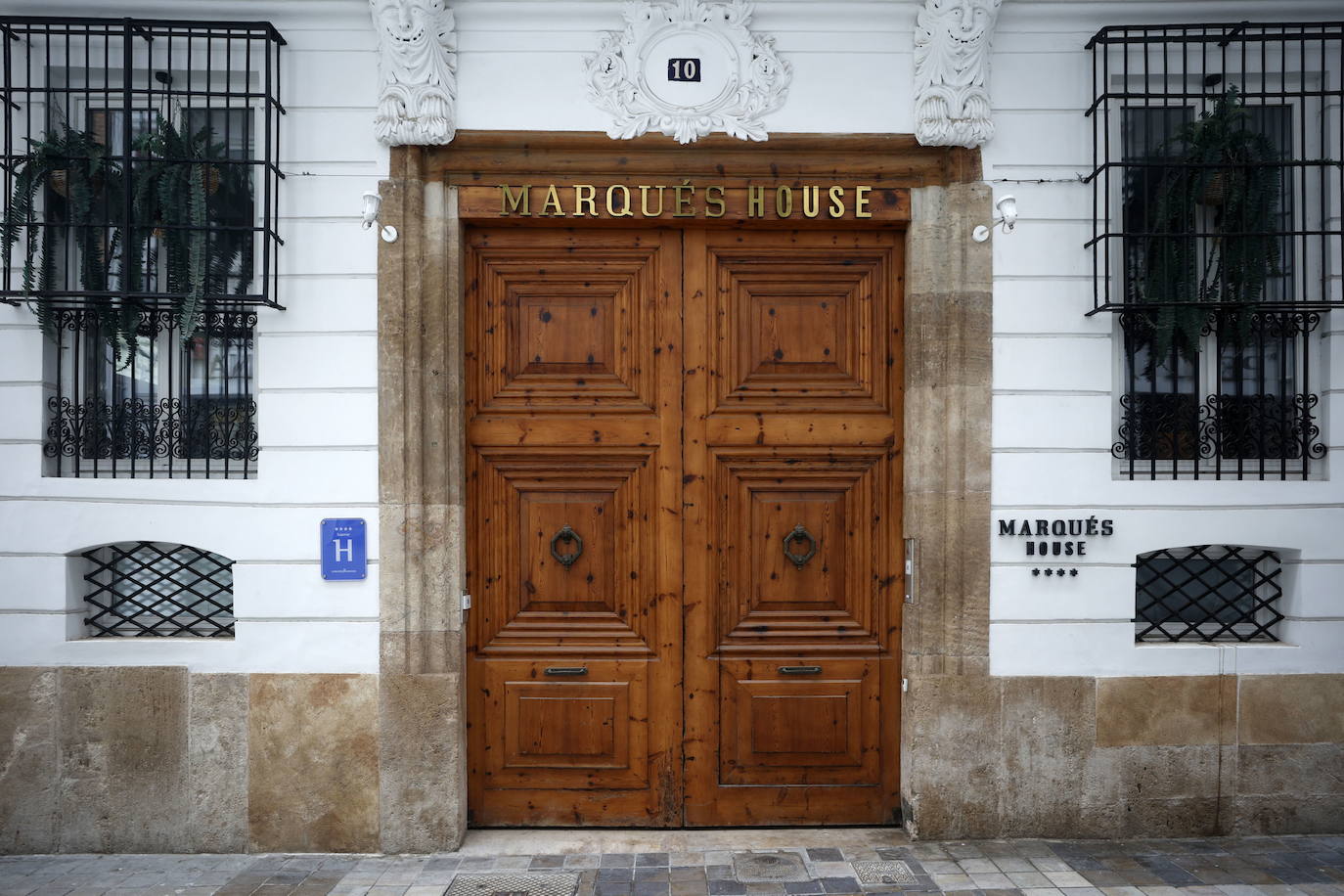 Edificio en la calle Abadía de San Martín. Rehabilitado como hotel en 2018