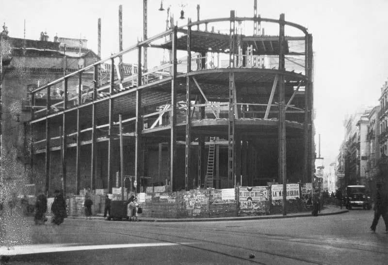 Construcción del Banco de Valencia. 