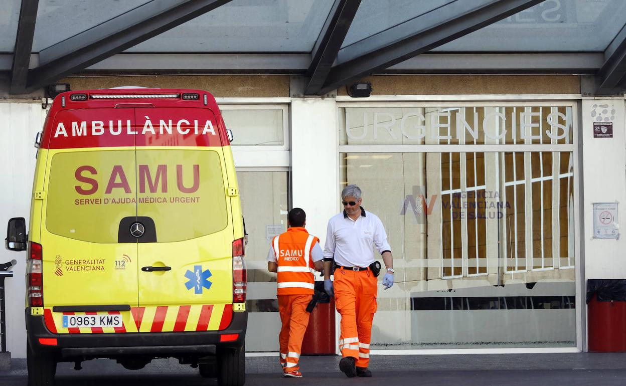 Una ambulancia en una imagen de archivo.