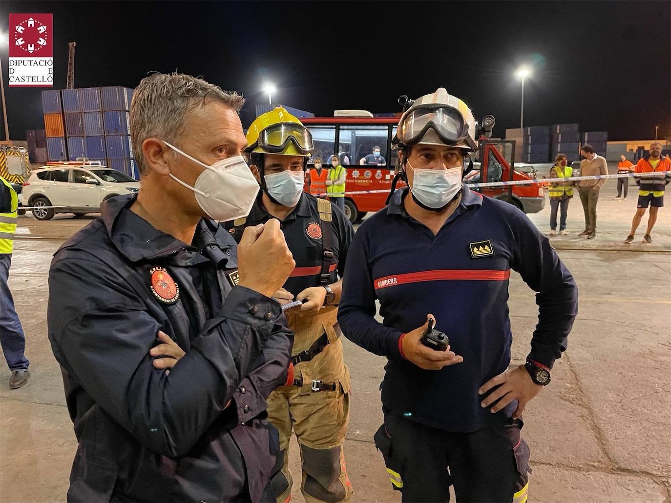 Fotos: Vuelca un buque en el Puerto de Castellón