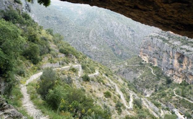 Vistas de la ruta senderista por el 'Barranc de l'Infern'