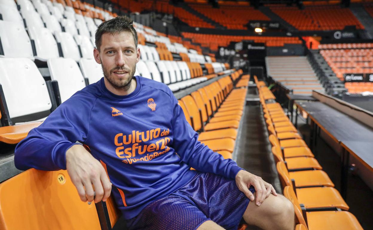 Van Rossom afronta la octava lucha por el título con la camiseta del Valencia Basket. 