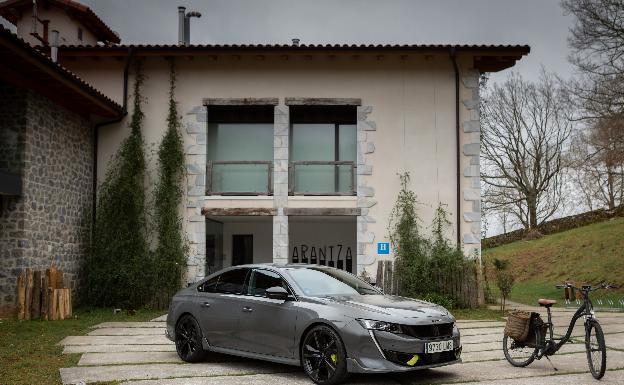 De ruta con el 508 Peugeot Sport Engineered: potencia y buenas sensaciones