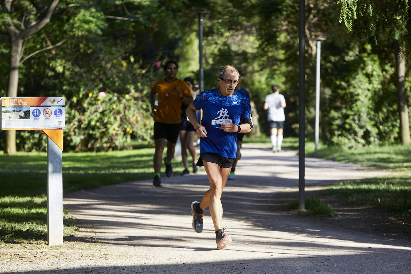 Fotos: Búscate en el Circuito 5K del Cauce del Turia de Valencia