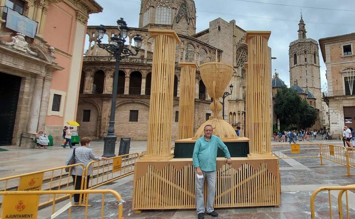 Corpus en Valencia | La decoración del Corpus toma la plaza de la Virgen