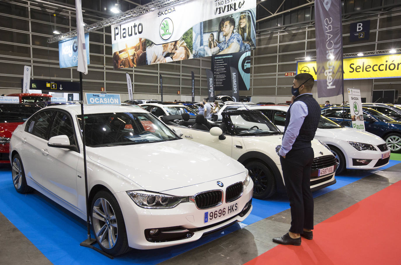 Preparativos en Feria Valencia para la celebración del Salón del Automovil 2021. 