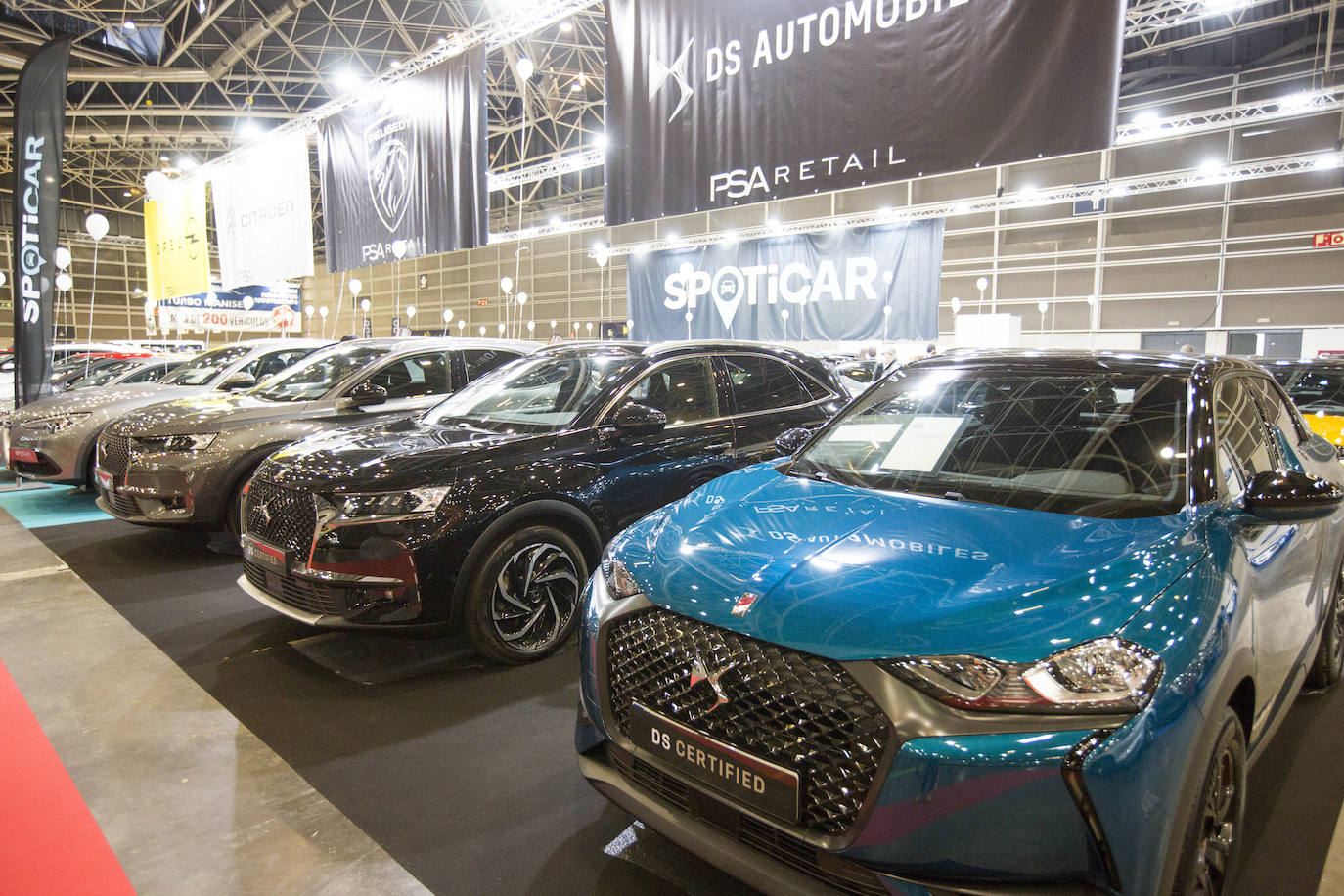 Preparativos en Feria Valencia para la celebración del Salón del Automovil 2021. 