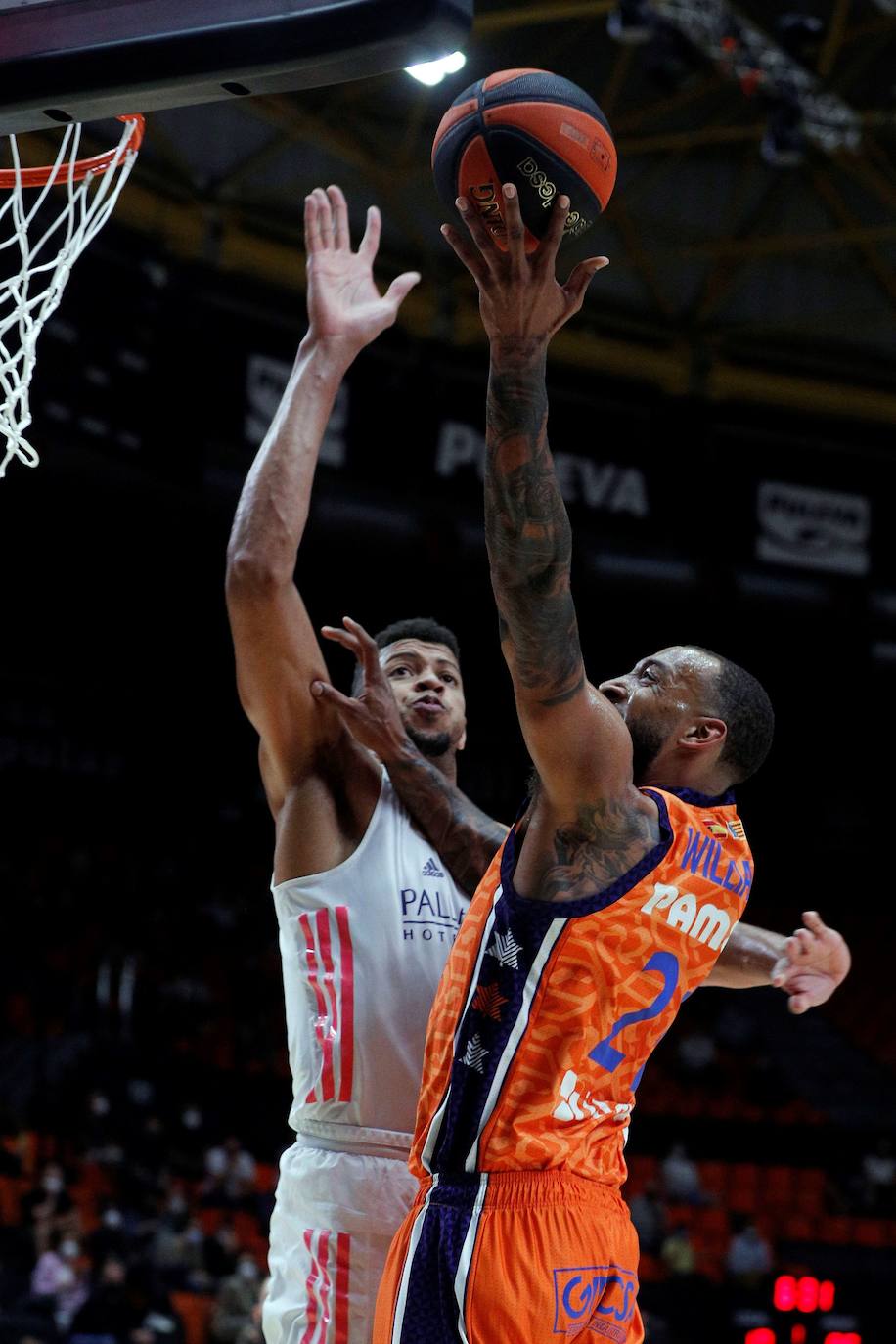 Fotos: Las mejores imágenes del Valencia Basket-Real Madrid (segundo partido)