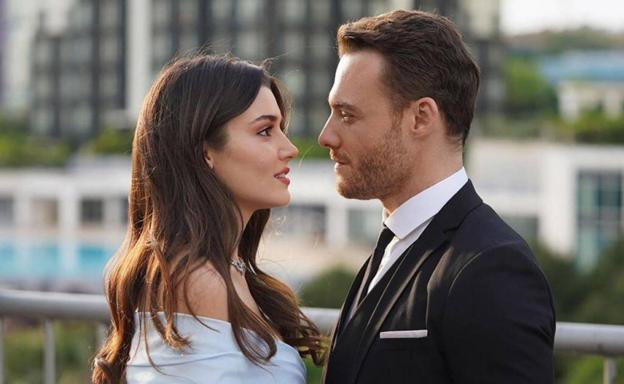 El último piropo de Kerem Bursim a su pareja, Hande Erçel, de 'Love is in the air' 