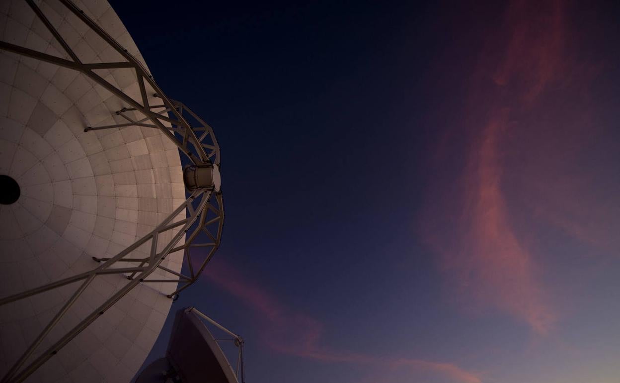 Radiotelescopio del Atacama Large Millimeter/submillimeter Array. 