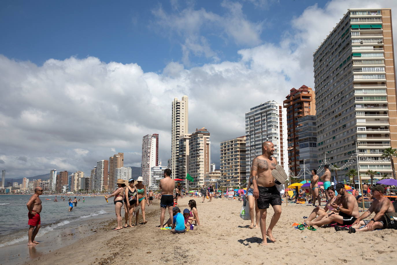 Los hoteles de Benidorm han registrado un 44% de ocupación durante la semana del 31 de mayo al 6 de junio de 2021. El turismo nacional continúa siendo protagonista absoluto, con un 88% de las habitaciones ocupadas por españoles durante la semana.