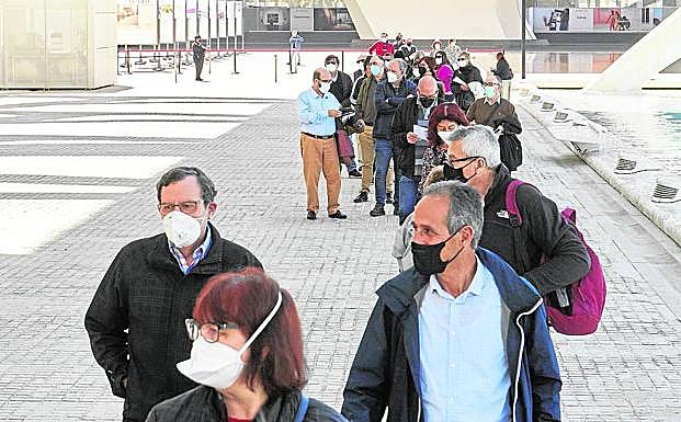 Los contagios mantienen la alerta