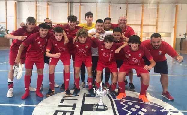 El equipo cadete del Club Deportivo Paidos tras el partido ante el Racing Novelda. 