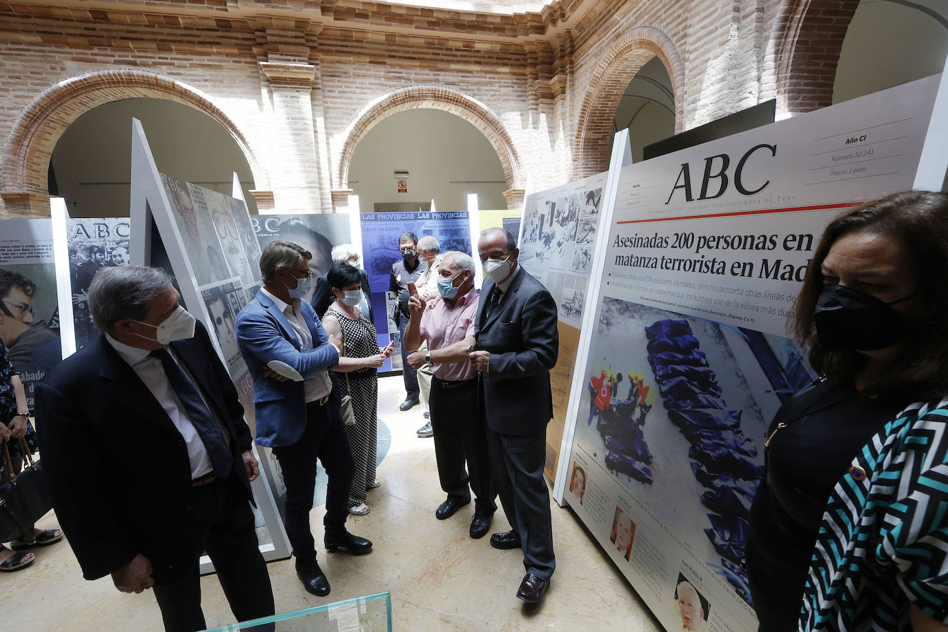 Valencia es ya sede para el recuerdo de 60 años de azote del terrorismo en toda España a través de la mirada de la prensa. La muestra se puede visitar en la sede de San Carlos de la Universidad Católica de Valencia.