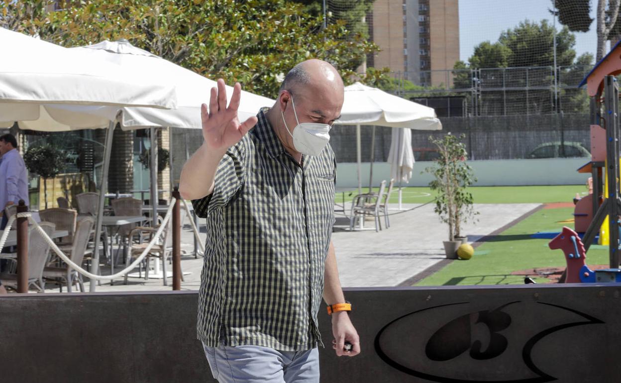 Jaume Ponsarnau, a la salida de la comida de fin de temporada. 