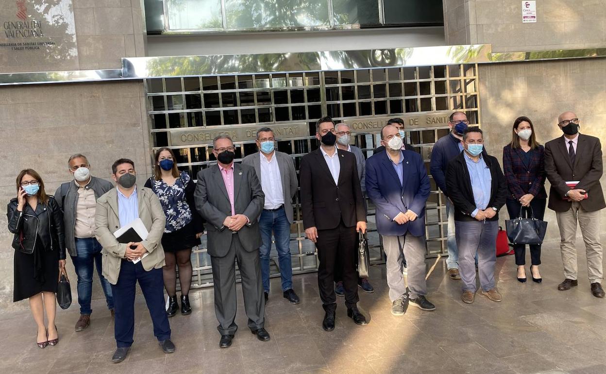 Las comisiones y juntas locales tampoco se reunirán con Sanidad