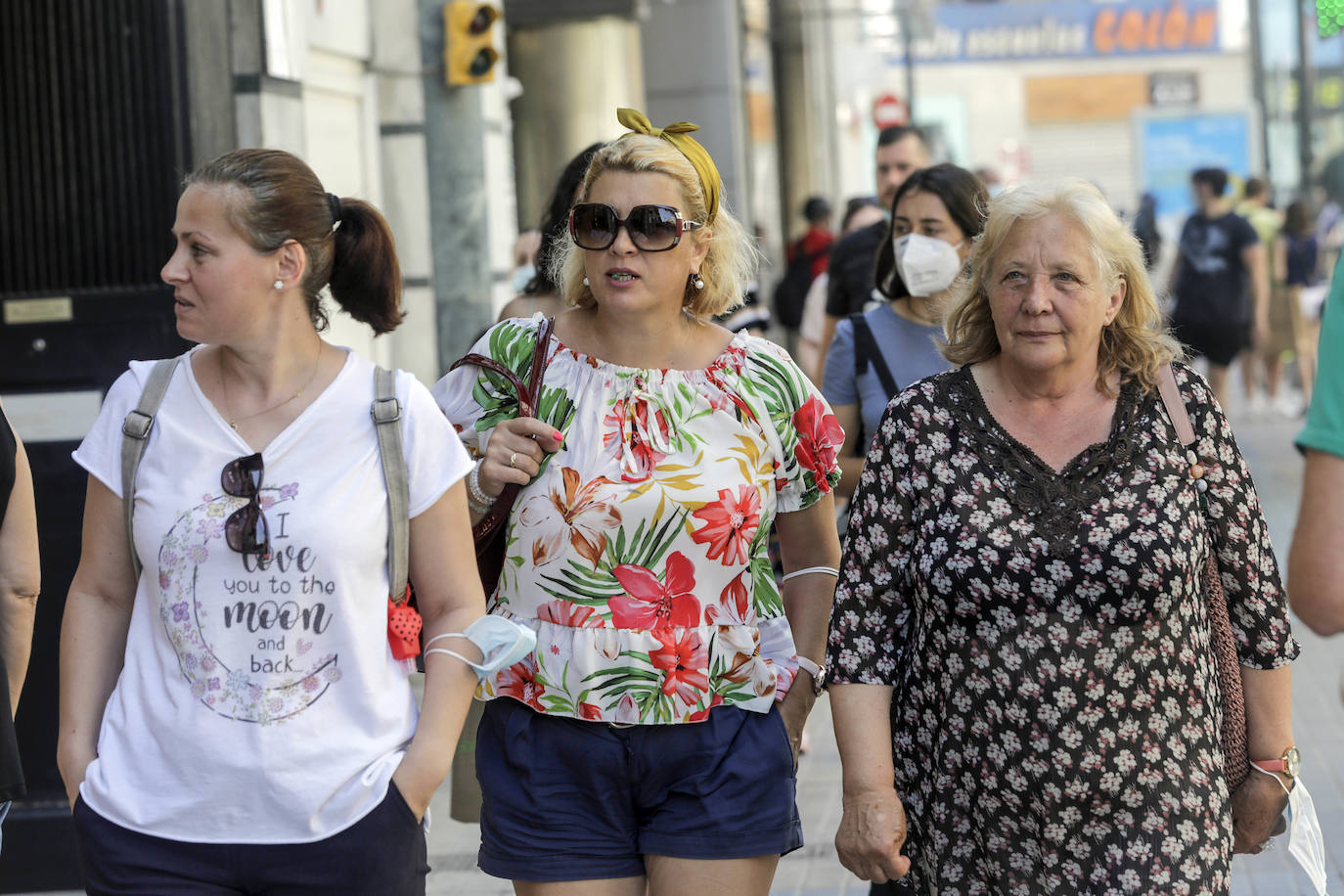 Primer día sin mascarilla obligatoria en Valencia.