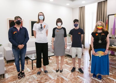 Imagen secundaria 1 - Gandia celebra el Día del Orgullo LGTB