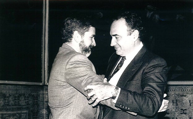 Josep Lluis Albiñana, presidente del Consell preautonómico y el expresidente Joan Lerma, en 1978 