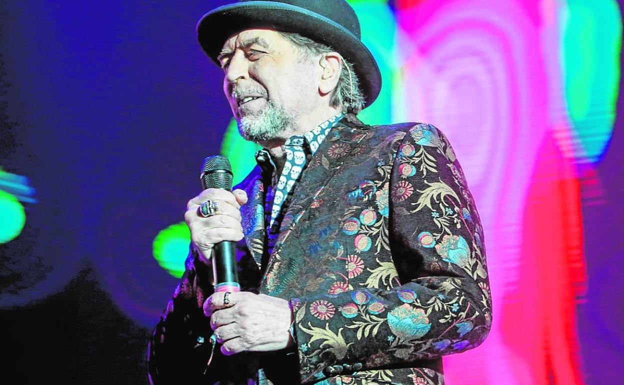 Joaquín Sabina, durante un concierto.