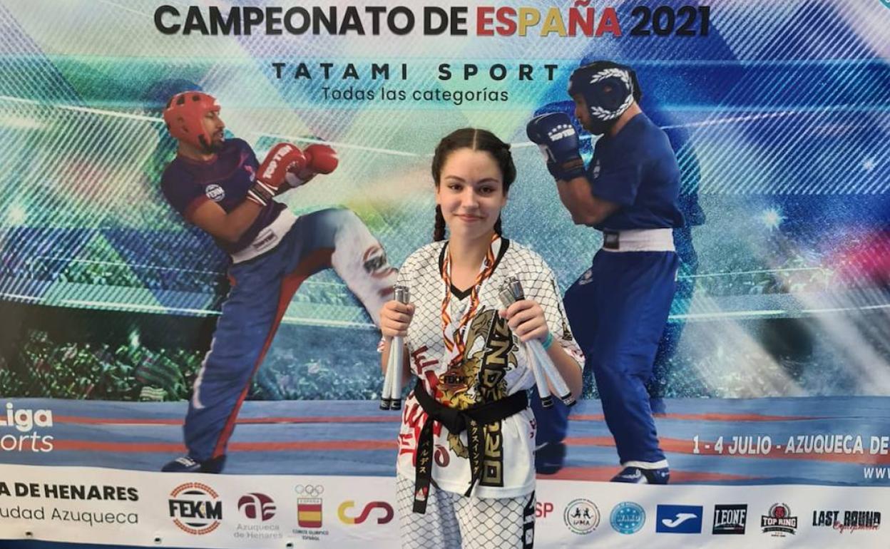 Paula Valdés logra un bronce que sabe a oro en el Campeonato de España de Kickboxing y Muay Thai