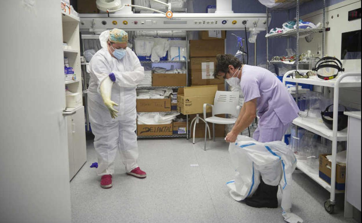 Médicos del Hospital Arnau de Vilanova durante la pandemia del coronavirus 